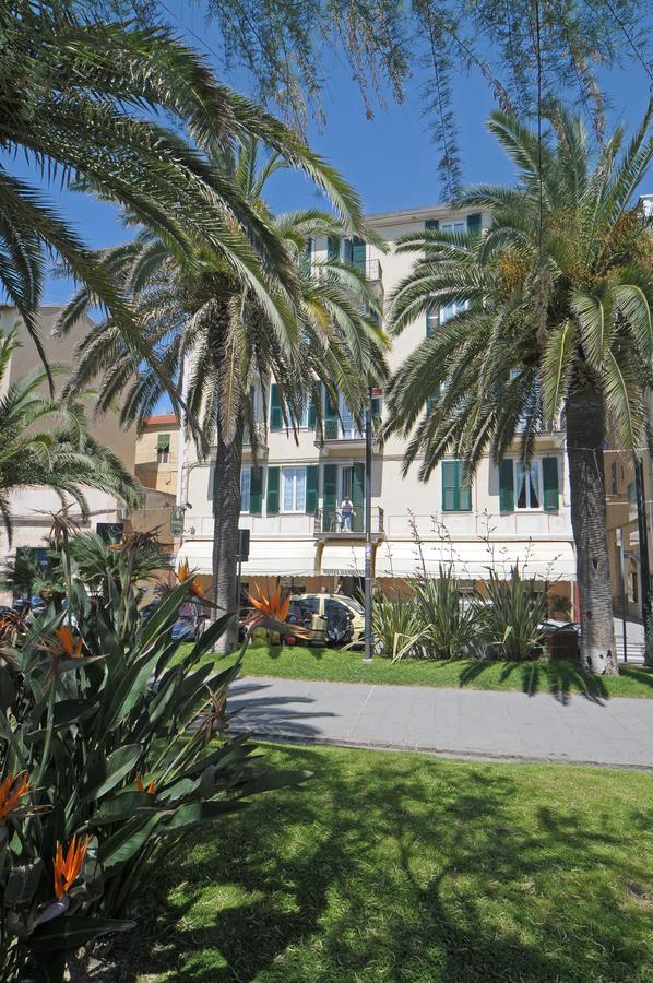 Hotel Gambone Finale Ligure Exterior foto